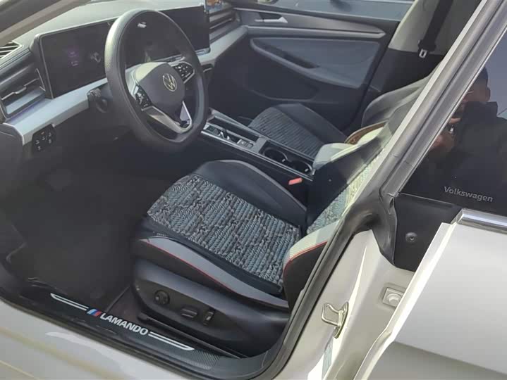 Фото 9 - Volkswagen Lamando L