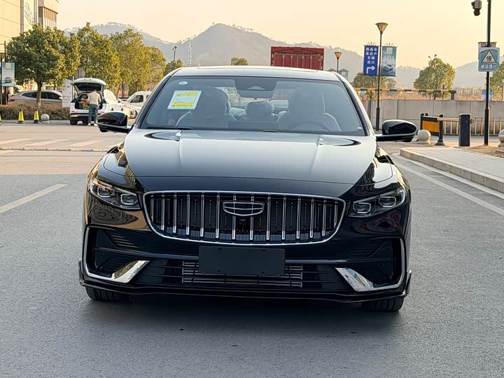 Фото 2 - Geely Preface