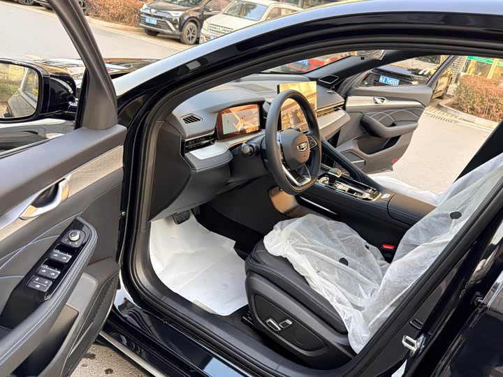 Фото 9 - Geely Preface