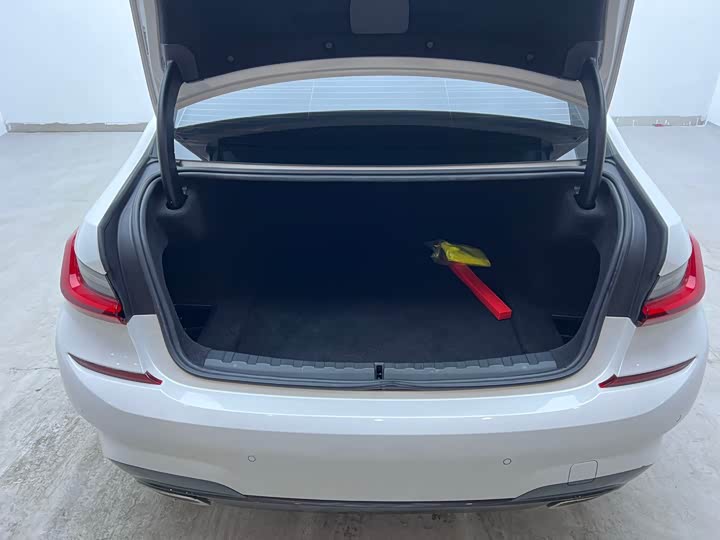 Фото 7 - BMW 3 Series