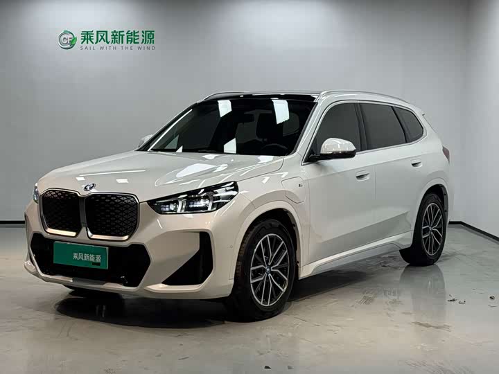 Фото 2 - BMW iX1