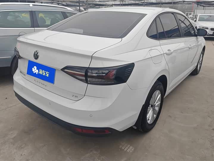 Фото 3 - Volkswagen Lavida