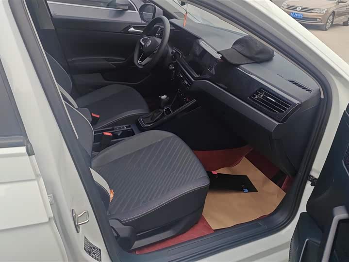 Фото 8 - Volkswagen Lavida