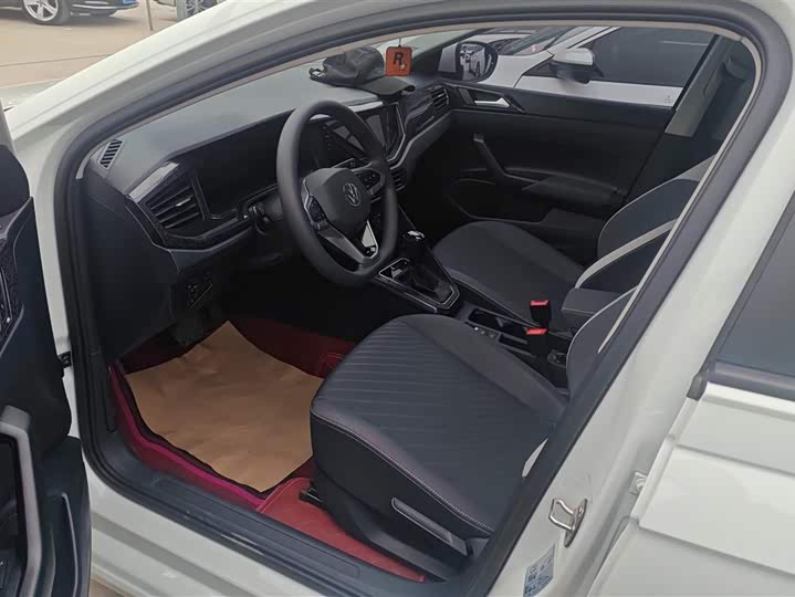 Фото 9 - Volkswagen Lavida