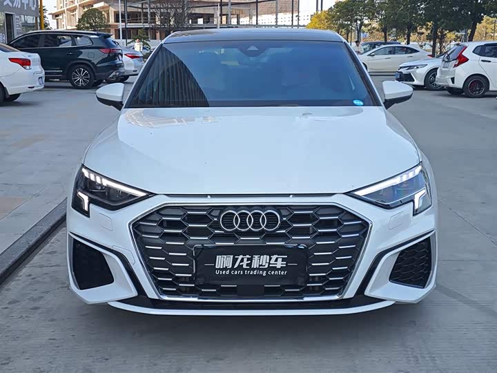 Фото 2 - Audi A3