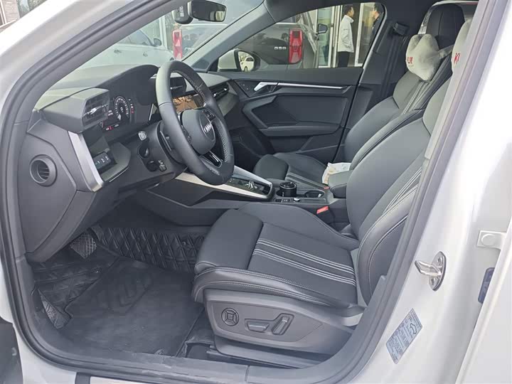 Фото 4 - Audi A3