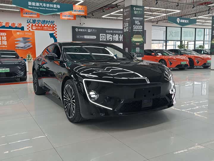 Фото 3 - Avatr 12