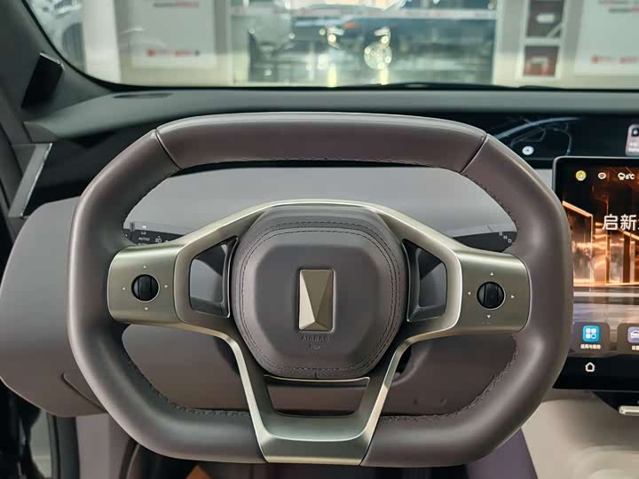 Фото 7 - Avatr 12