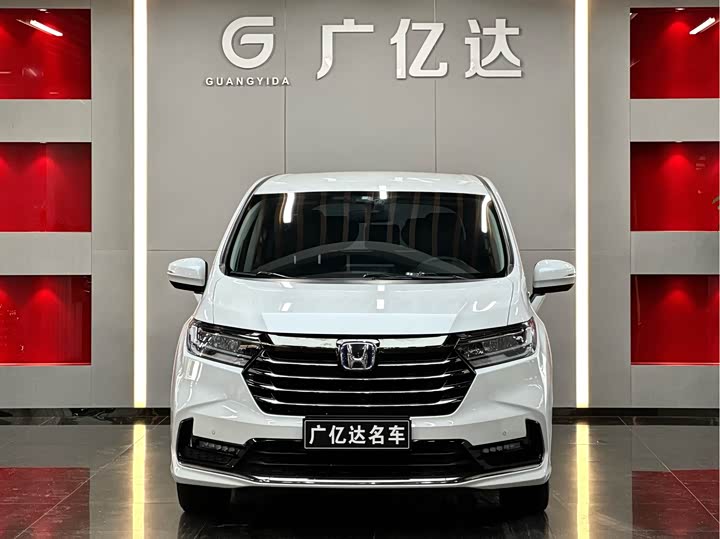 Фото 2 - Honda Odyssey