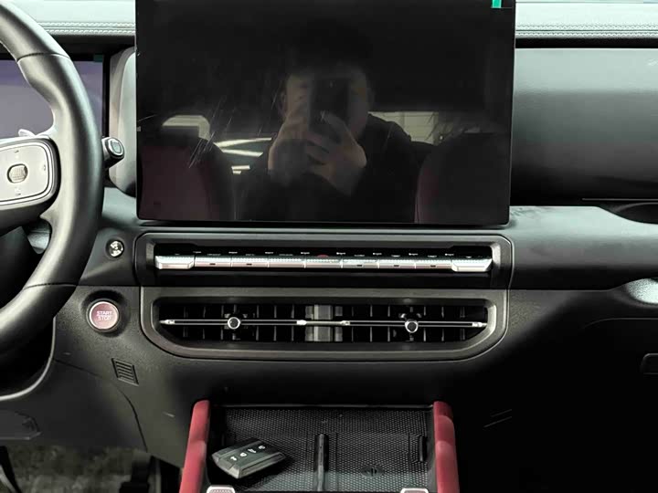 Фото 7 - Tank 300