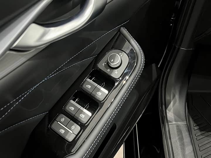 Фото 5 - Geely Preface