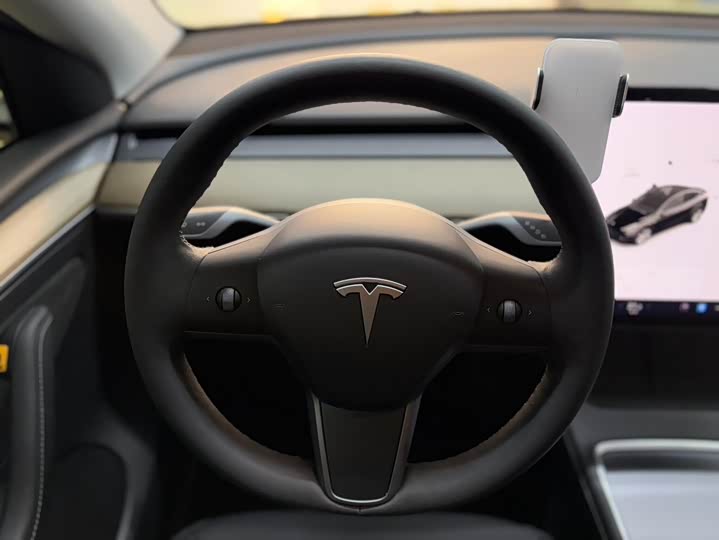 Фото 7 - Tesla Model Y
