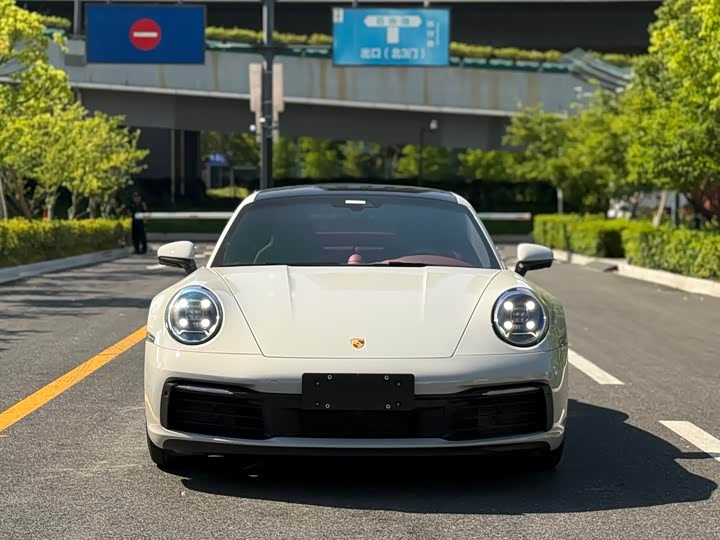 Фото 3 - Porsche 911