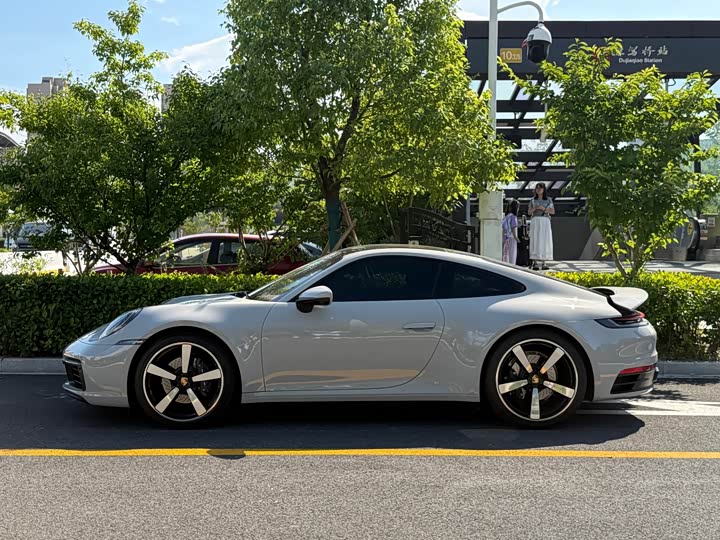 Фото 7 - Porsche 911