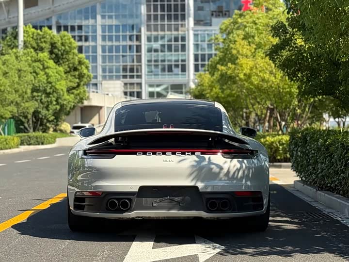 Фото 9 - Porsche 911