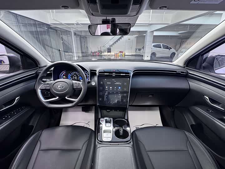 Фото 9 - Hyundai Tucson L