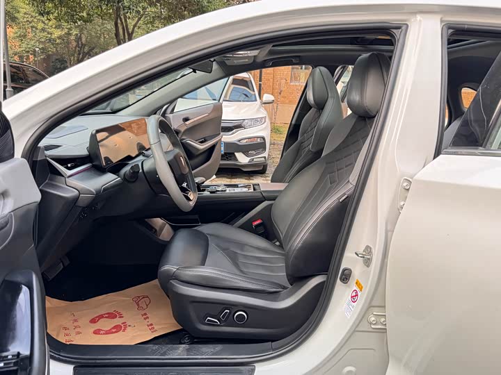 Фото 6 - Changan Raeton Plus