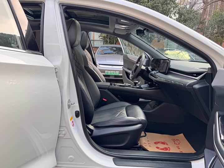 Фото 9 - Changan Raeton Plus