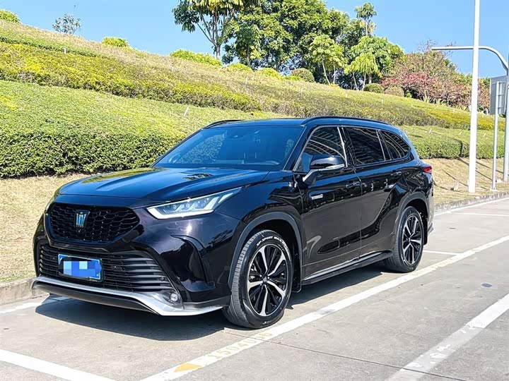 Фото 1 - Toyota Crown Kluger