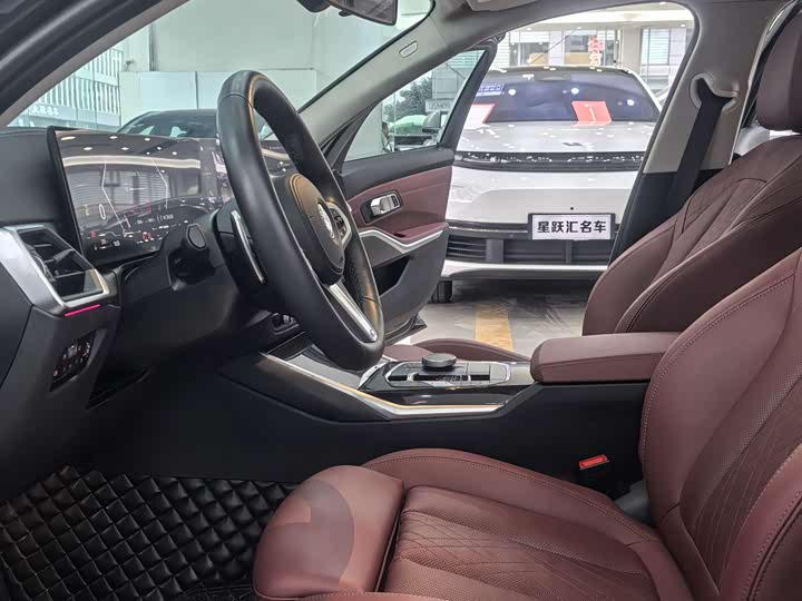 Фото 8 - BMW 3 Series