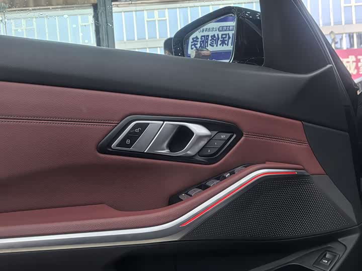 Фото 9 - BMW 3 Series