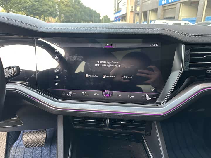 Фото 7 - Volkswagen Touareg