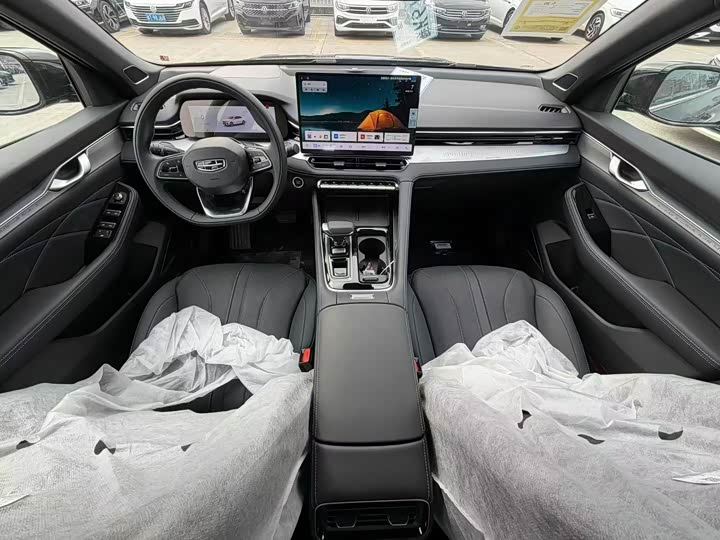 Photo 5 - Geely Preface