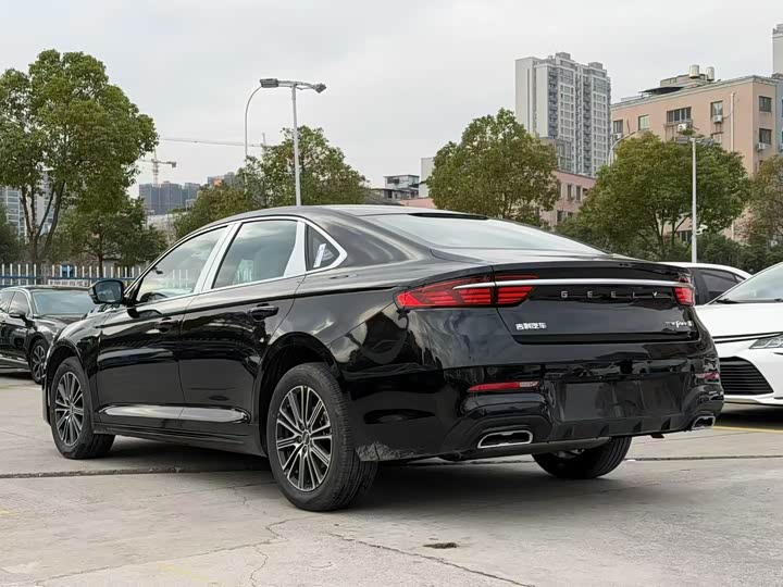 Photo 7 - Geely Preface