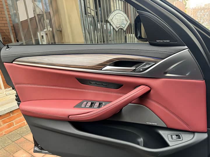 Фото 9 - BMW 5 Series