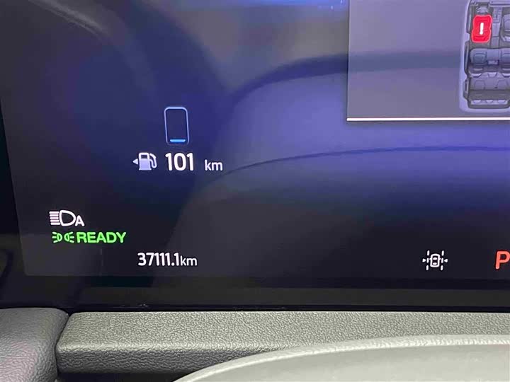 Фото 7 - Ford Edge