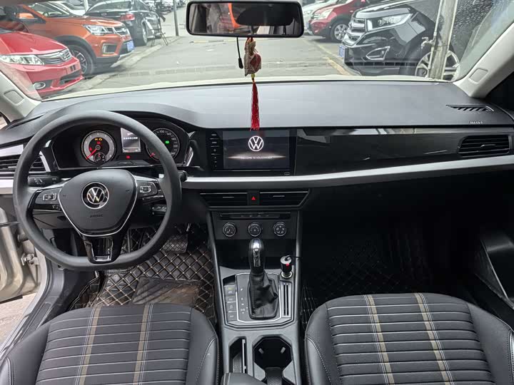 Фото 5 - Volkswagen Lavida