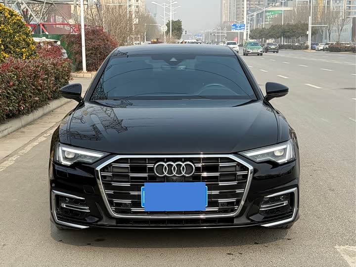 Фото 2 - Audi A6L