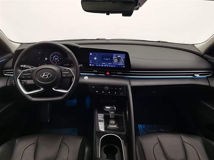 Фото 5 - Hyundai Elantra N line