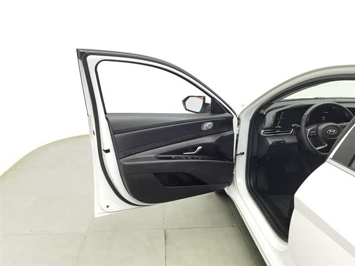 Фото 8 - Hyundai Elantra N line