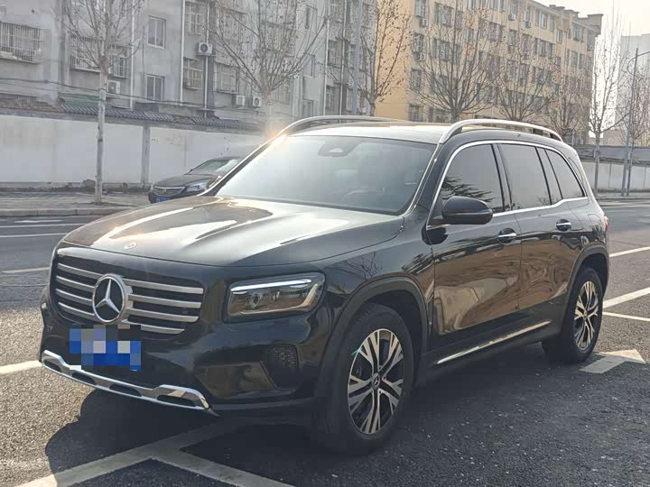 Фото 1 - Mercedes-Benz GLB-Class