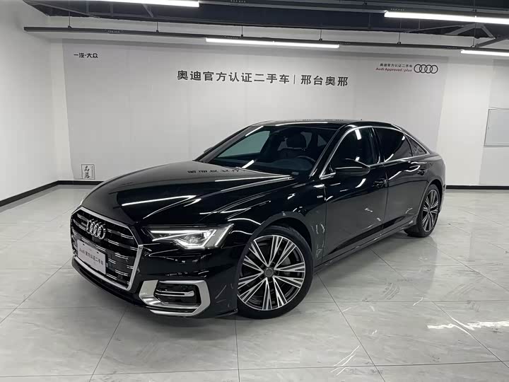Фото 1 - Audi A6L