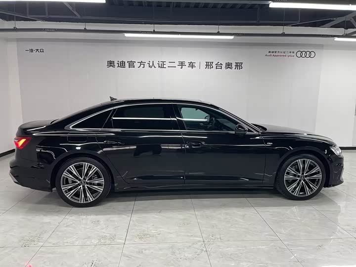 Фото 3 - Audi A6L