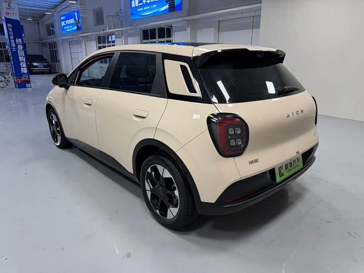 Фото 6 - GAC Aion UT