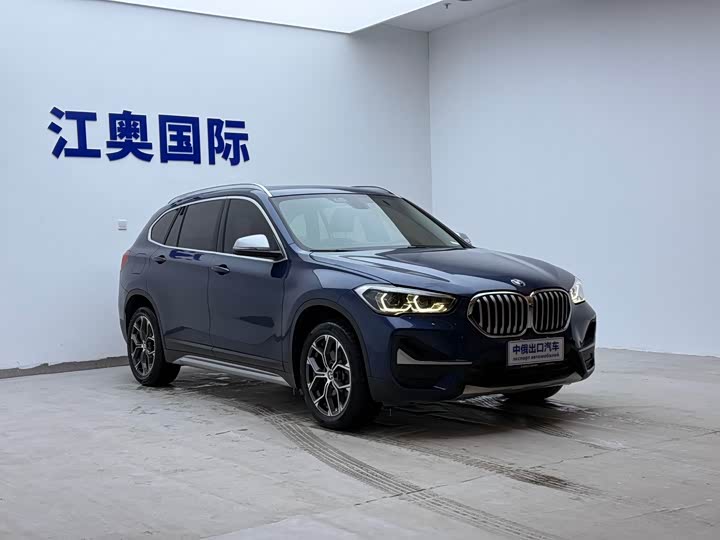 Фото 3 - BMW X1