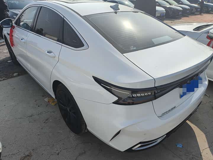 Фото 7 - Chery Arrizo 8