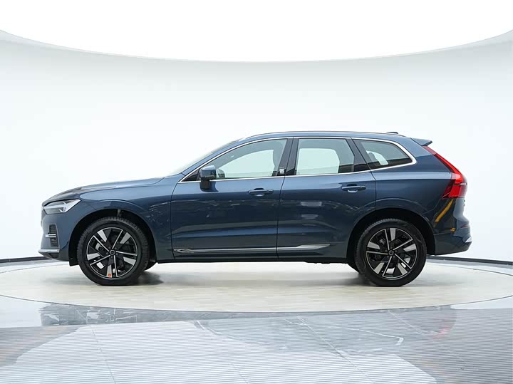 Фото 4 - Volvo XC60