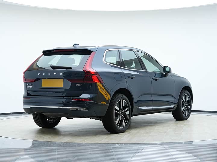 Фото 7 - Volvo XC60