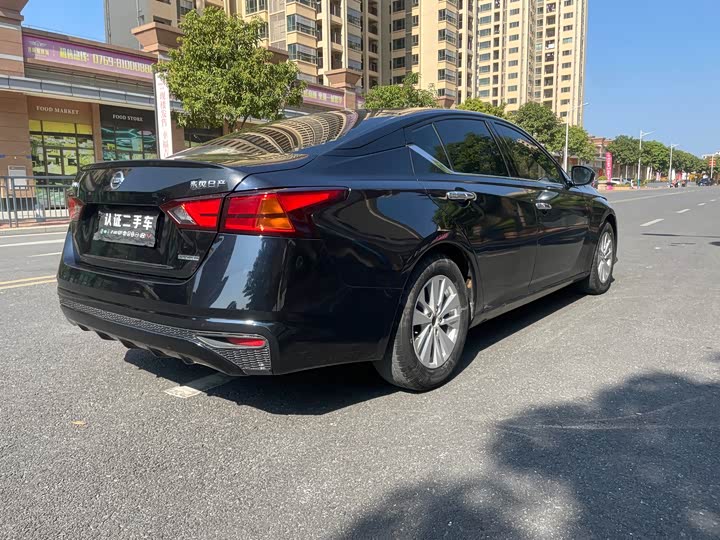 Фото 5 - Nissan Teana