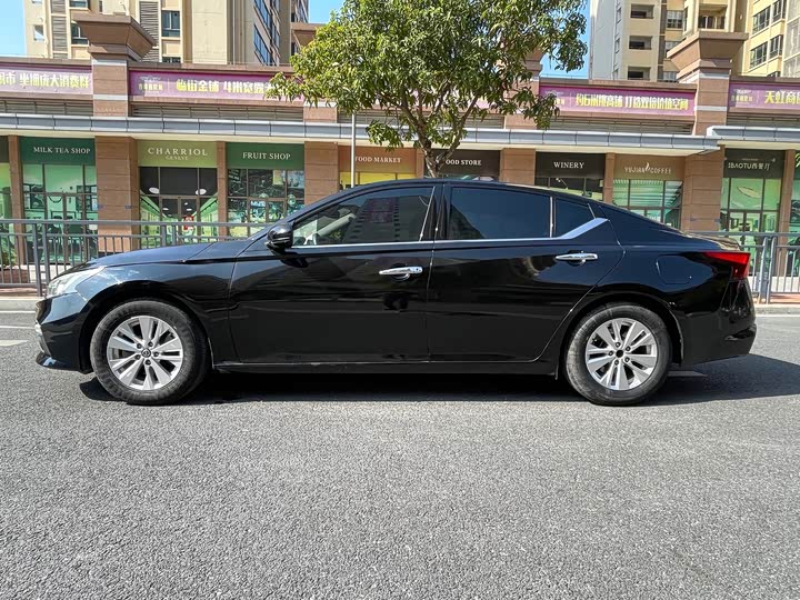 Фото 8 - Nissan Teana