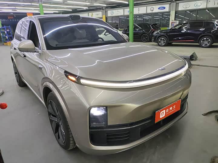 Фото 2 - LiXiang L9