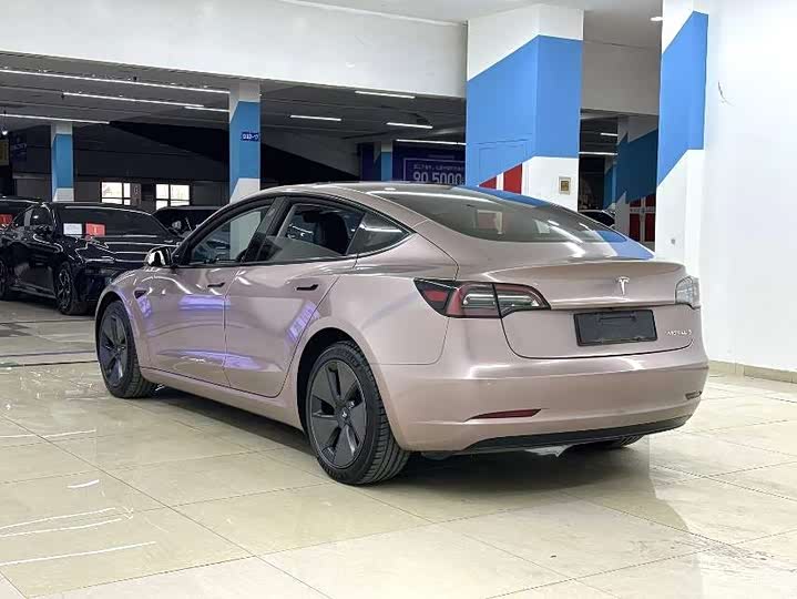 Фото 7 - Tesla Model 3