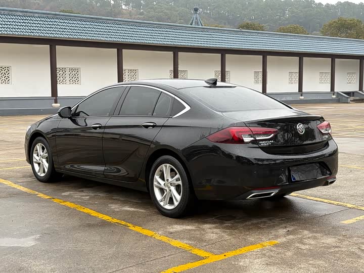 Фото 4 - Buick Regal