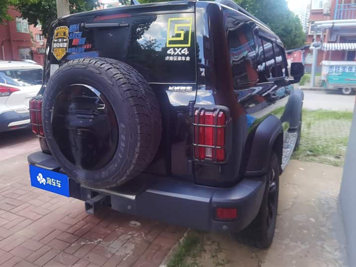 Фото 3 - Tank 300