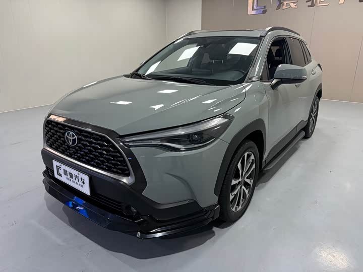 Фото 1 - Toyota Corolla Cross