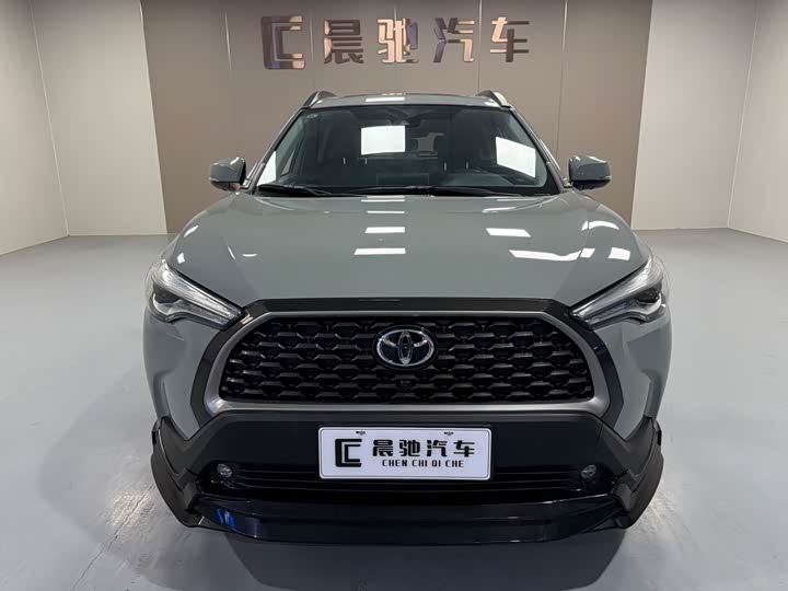 Фото 2 - Toyota Corolla Cross